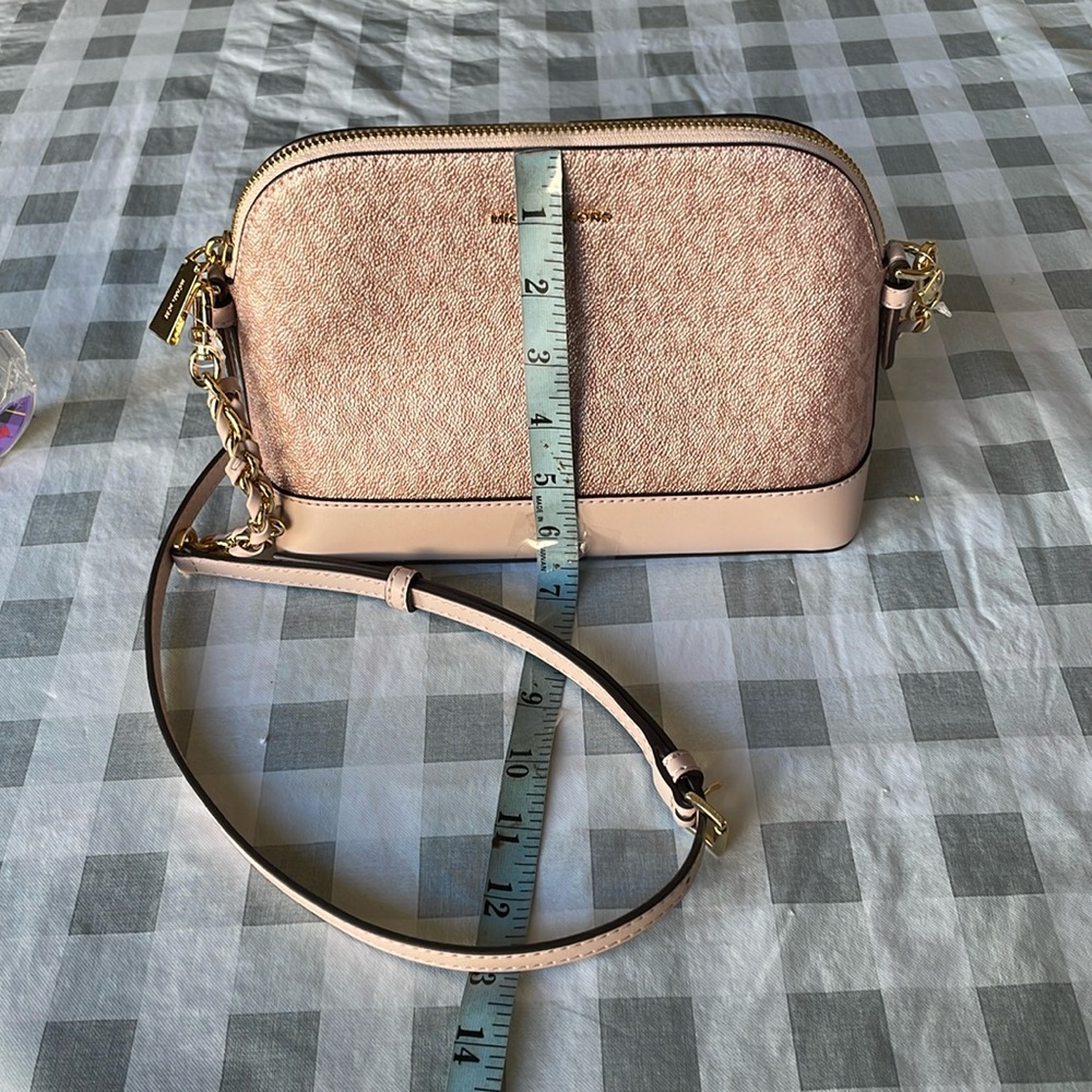 This purse is brand new never used without tags.